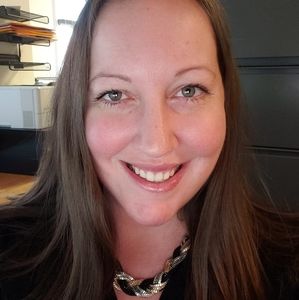 Meet your Posher, Holly